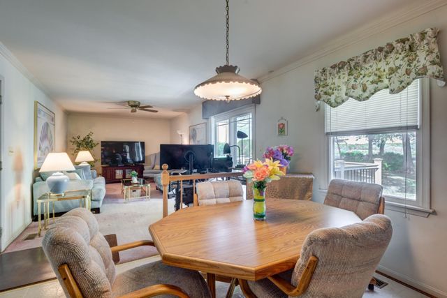 2014 RED RIVER RD, Sykesville, MD 21784