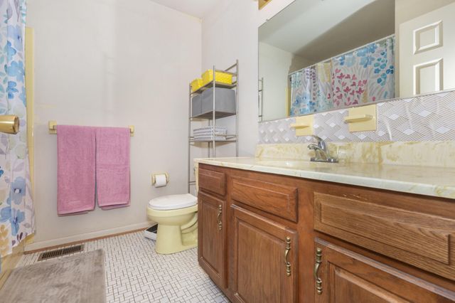 2014 RED RIVER RD, Sykesville, MD 21784