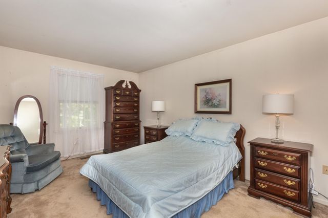 2014 RED RIVER RD, Sykesville, MD 21784