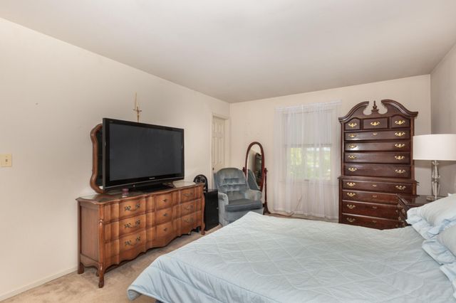 2014 RED RIVER RD, Sykesville, MD 21784