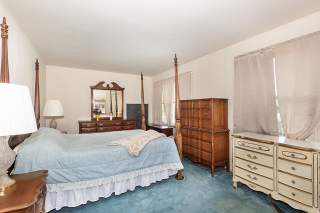 2014 RED RIVER RD, Sykesville, MD 21784