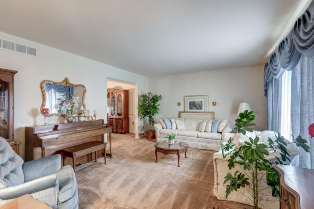 2014 RED RIVER RD, Sykesville, MD 21784