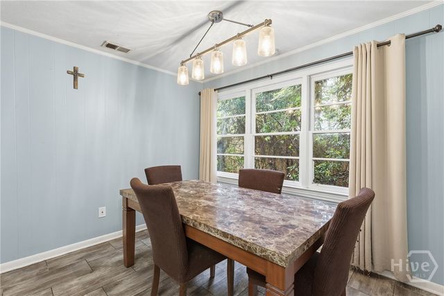 6 Lansing Avenue, Savannah, GA 31406