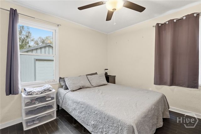 6 Lansing Avenue, Savannah, GA 31406