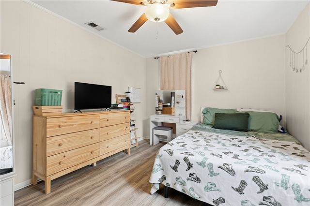 6 Lansing Avenue, Savannah, GA 31406