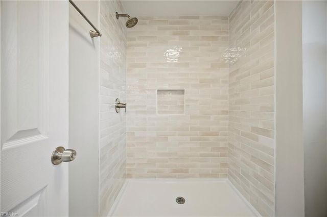 2413 Smokehouse RD, Virginia Beach, VA 23456