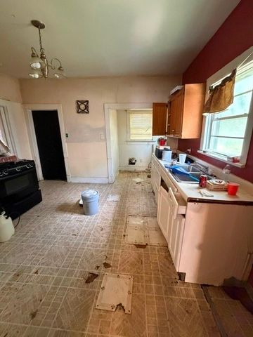 2203 Pearl Avenue, Fort Worth, TX 76164