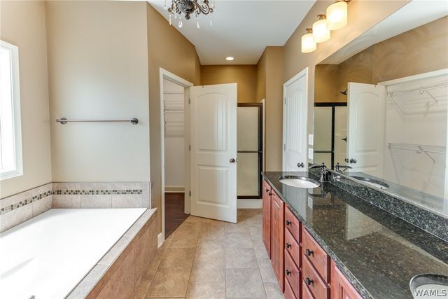 12546 Rock Pointe Way, Northport, AL 35475