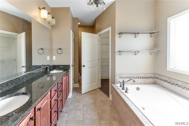 12546 Rock Pointe Way, Northport, AL 35475