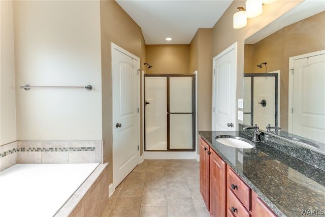 12546 Rock Pointe Way, Northport, AL 35475
