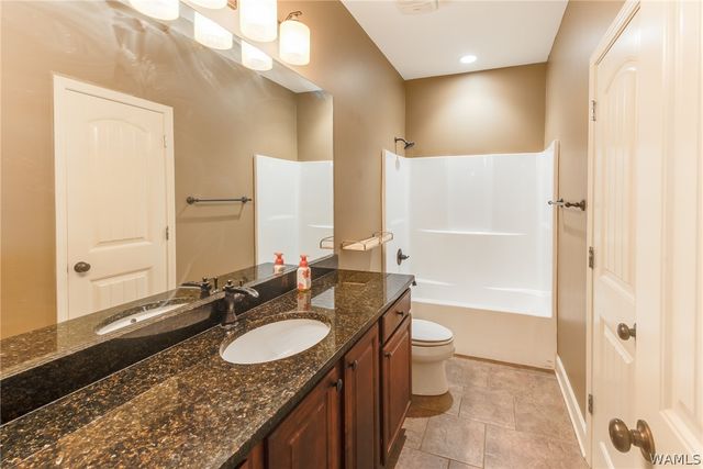 12546 Rock Pointe Way, Northport, AL 35475