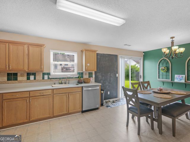 3370 Waggoner Place, Rex, GA 30273