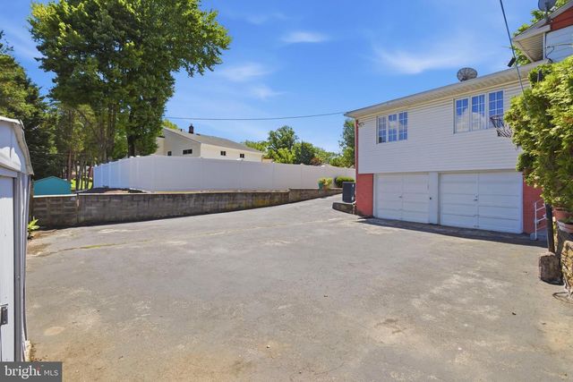 417 FOSTER DR, Springfield, PA 19064