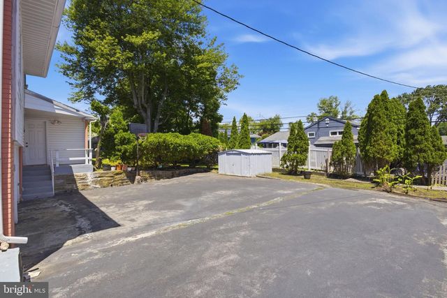 417 FOSTER DR, Springfield, PA 19064