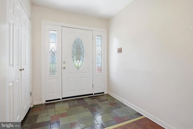 417 FOSTER DR, Springfield, PA 19064