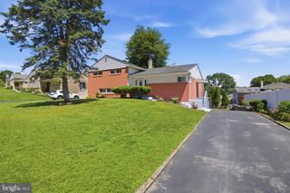 417 FOSTER DR, Springfield, PA 19064