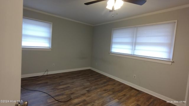 2704 Tryon Drive, Greenville, NC 27858