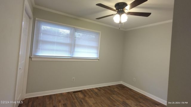 2704 Tryon Drive, Greenville, NC 27858