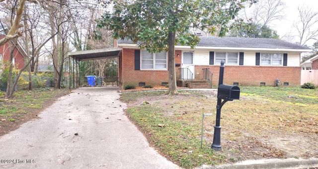 2704 Tryon Drive, Greenville, NC 27858