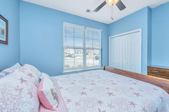 1037 Bridlewood Farms Parkway, Ridgeville, SC 29472