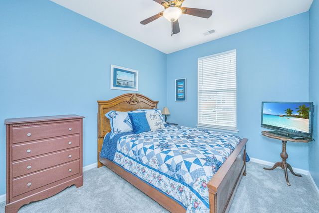 1037 Bridlewood Farms Parkway, Ridgeville, SC 29472