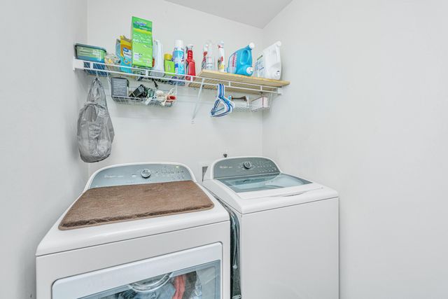 1037 Bridlewood Farms Parkway, Ridgeville, SC 29472