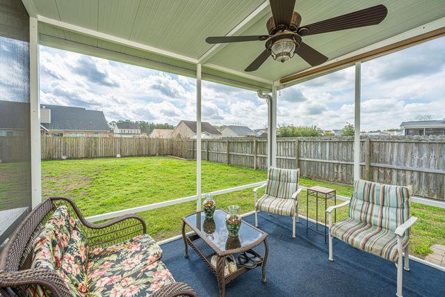 1037 Bridlewood Farms Parkway, Ridgeville, SC 29472