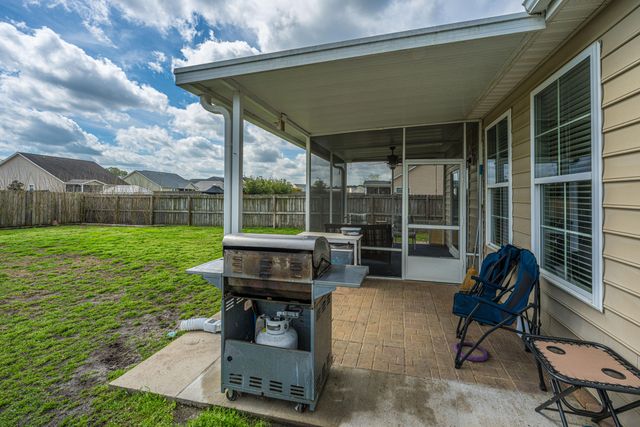 1037 Bridlewood Farms Parkway, Ridgeville, SC 29472