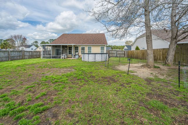 1037 Bridlewood Farms Parkway, Ridgeville, SC 29472