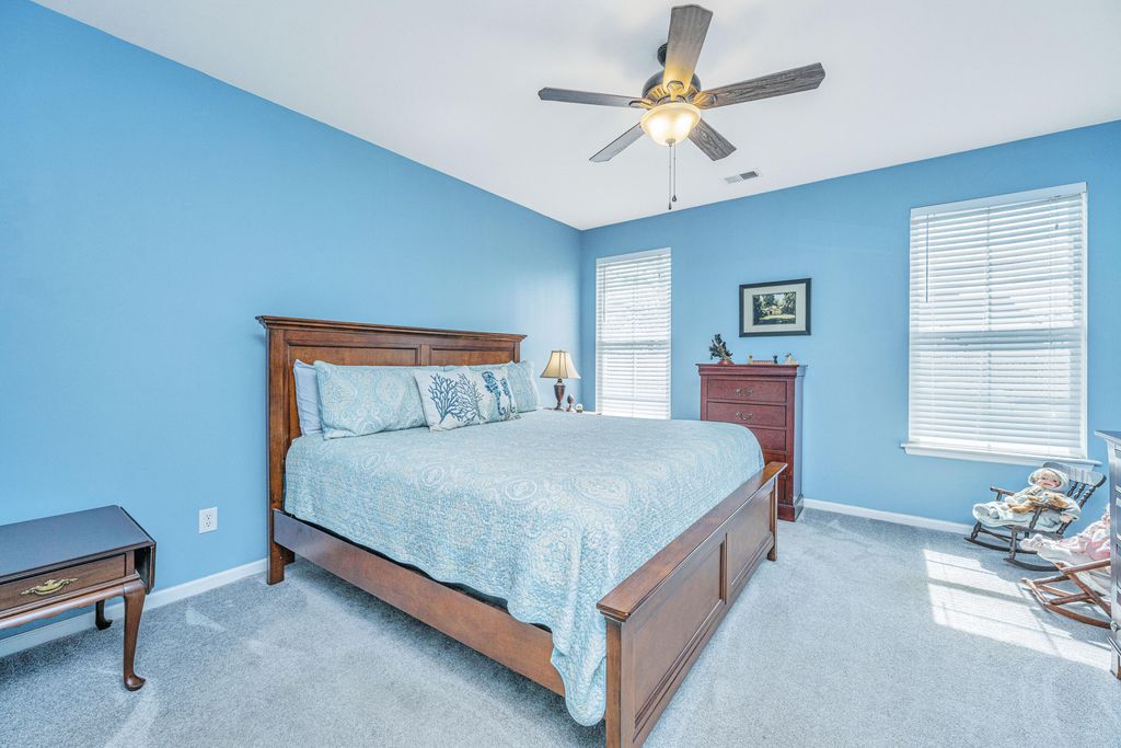 Image 15 of property listing at 1037 Bridlewood Farms Parkway, Ridgeville, SC 29472