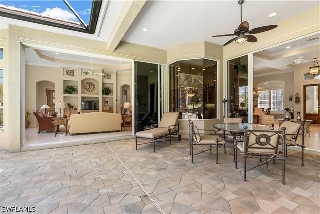 2501 Augusta DR, Naples, FL 34109