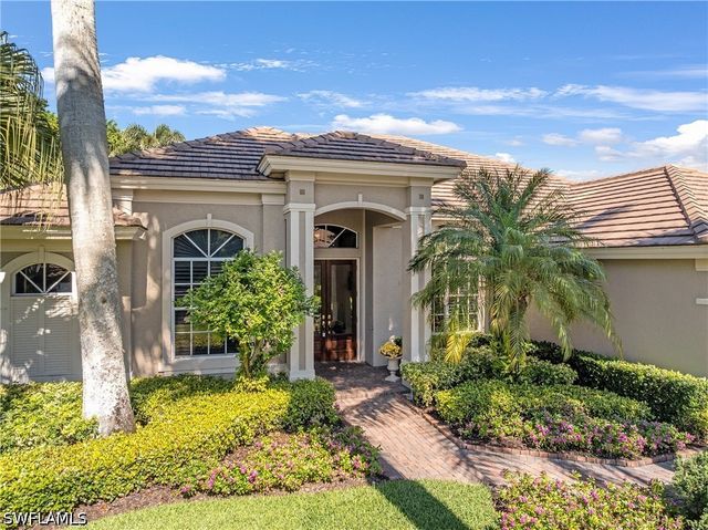 2501 Augusta DR, Naples, FL 34109