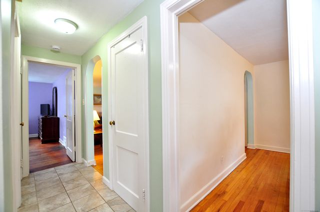 30 Lovell Avenue, Windsor, CT 06095