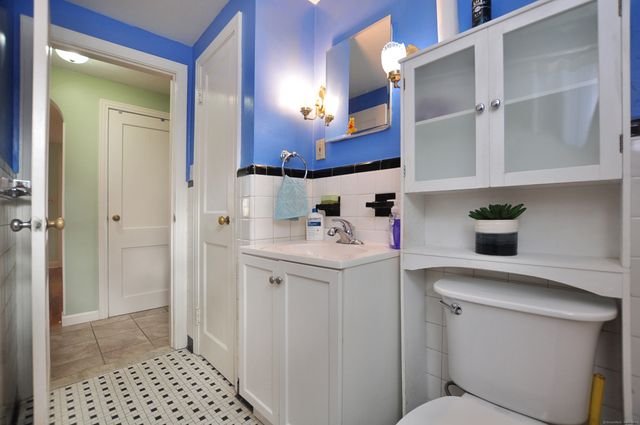 30 Lovell Avenue, Windsor, CT 06095