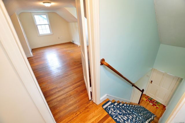 30 Lovell Avenue, Windsor, CT 06095