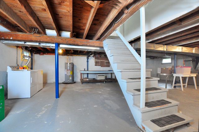 30 Lovell Avenue, Windsor, CT 06095