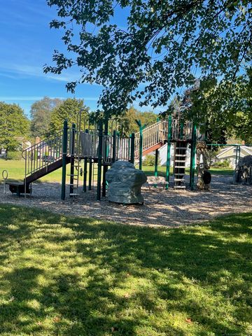 30 Lovell Avenue, Windsor, CT 06095