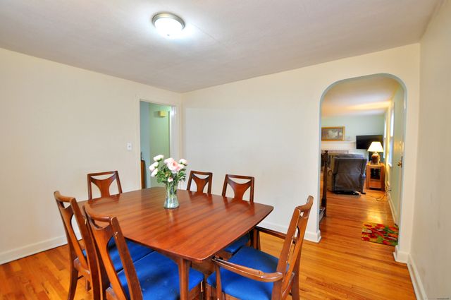 30 Lovell Avenue, Windsor, CT 06095