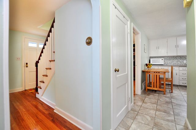 30 Lovell Avenue, Windsor, CT 06095