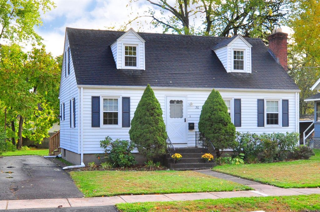 30 Lovell Avenue, Windsor, CT 06095