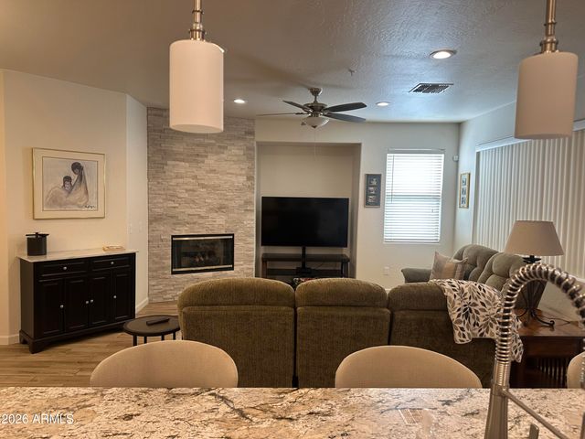 11500 E COCHISE Drive 1071, Scottsdale, AZ 85259