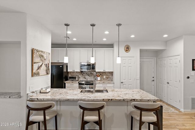11500 E COCHISE Drive 1071, Scottsdale, AZ 85259