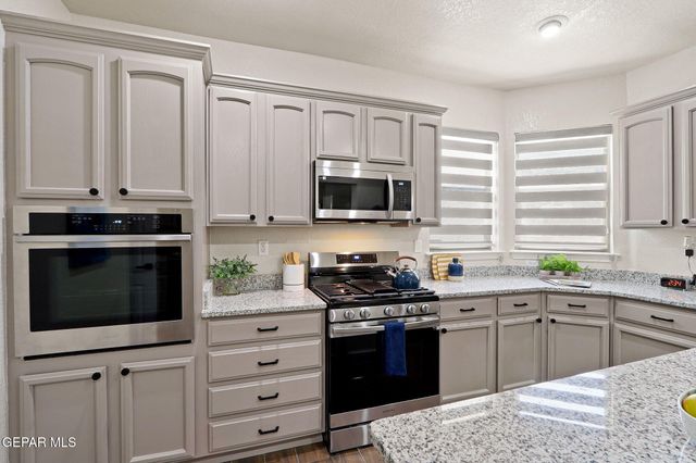 3121 TIERRA PAOLA Lane, El Paso, TX 79938