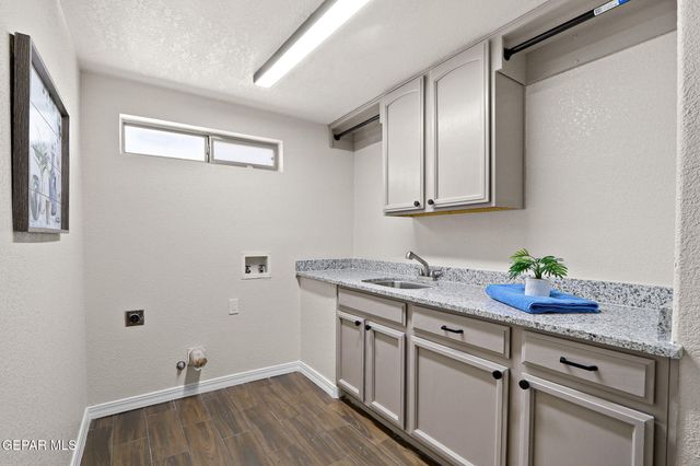 3121 TIERRA PAOLA Lane, El Paso, TX 79938