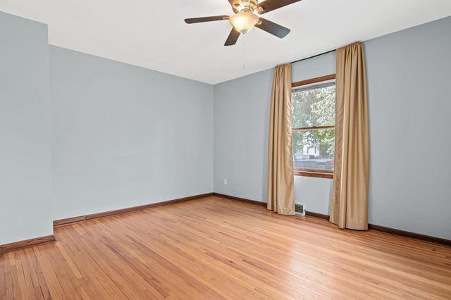 4936 Abbott Avenue N, Brooklyn Center, MN 55429