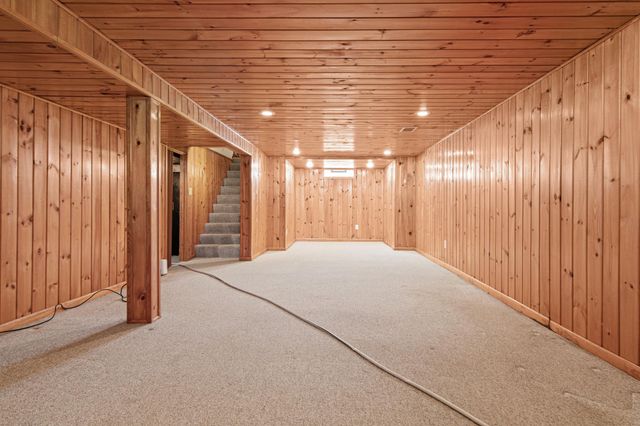 4936 Abbott Avenue N, Brooklyn Center, MN 55429