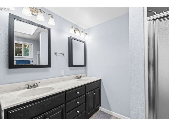 24466 BOLTON HILL Rd, Veneta, OR 97487