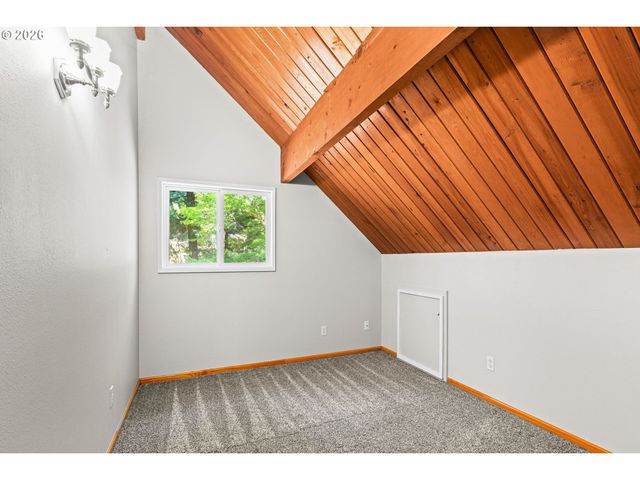 24466 BOLTON HILL Rd, Veneta, OR 97487