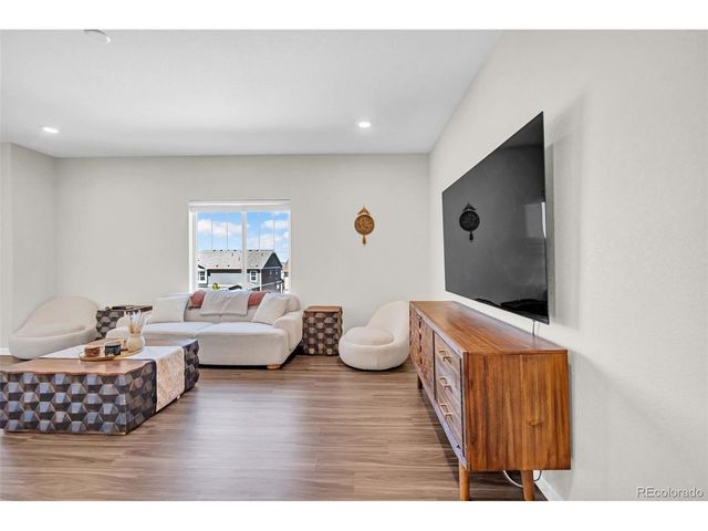 2299 Villageview Ln, Castle Rock, CO 80104