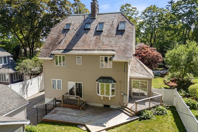 43 Laconia Rd, Worcester, MA 01609